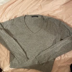 Brandy Melville grey cropped v neck sweater